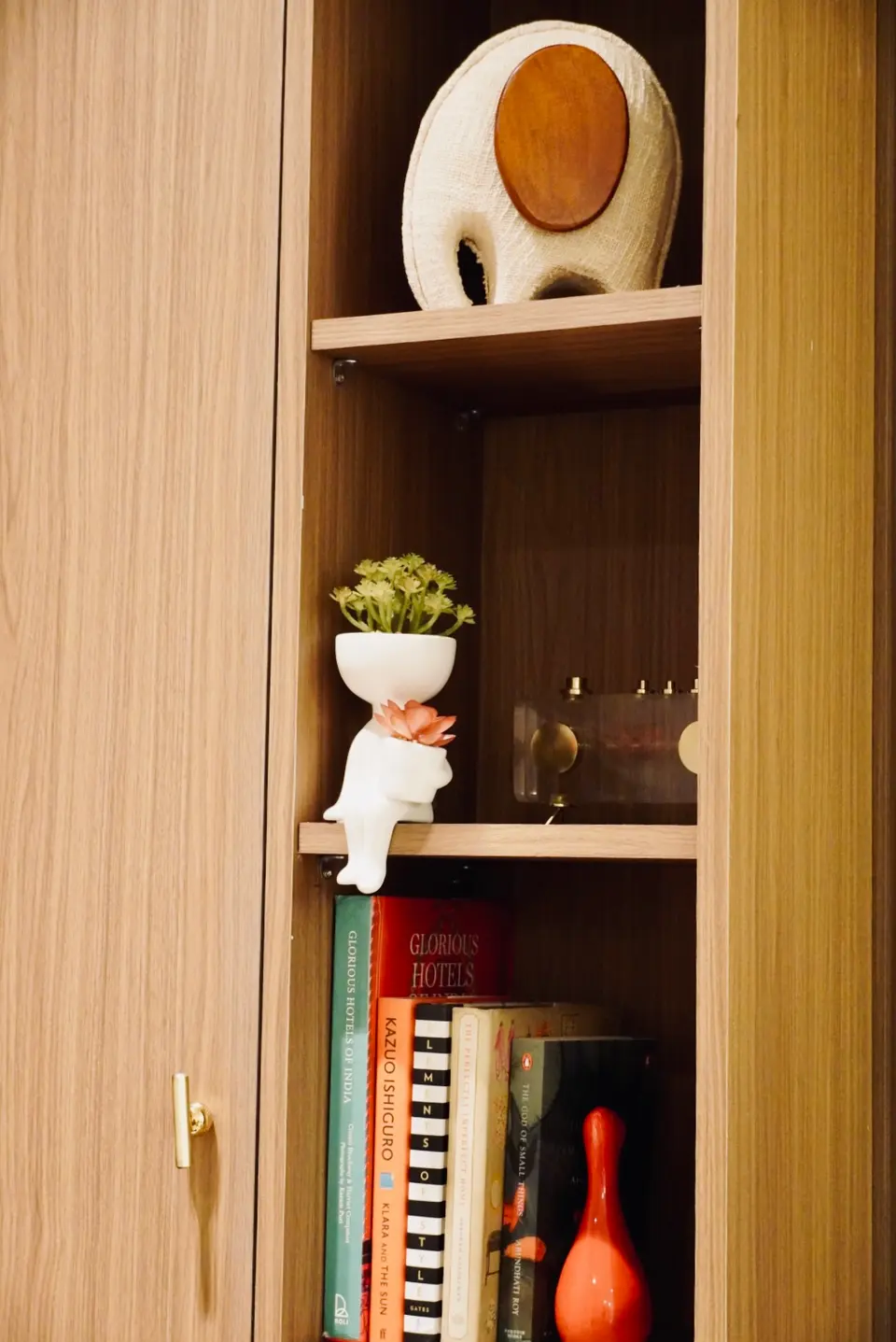 Ceramic Elephant Showpiece